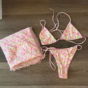 437 x That’s So Sabotage Bikini and Sarong